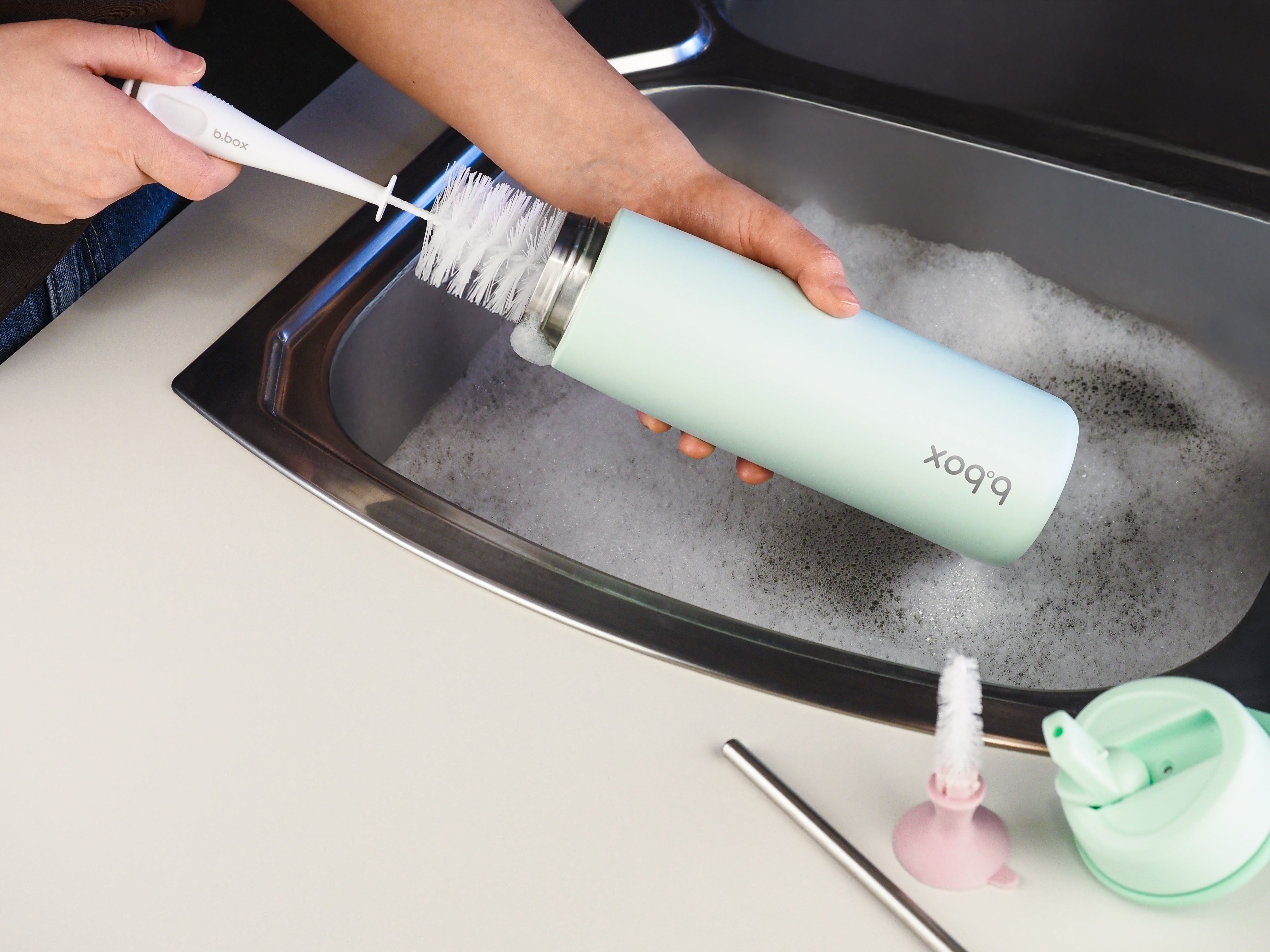 How to properly clean b.box products