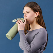 690 ml Isolierflasche mit Klappdeckel – oliv