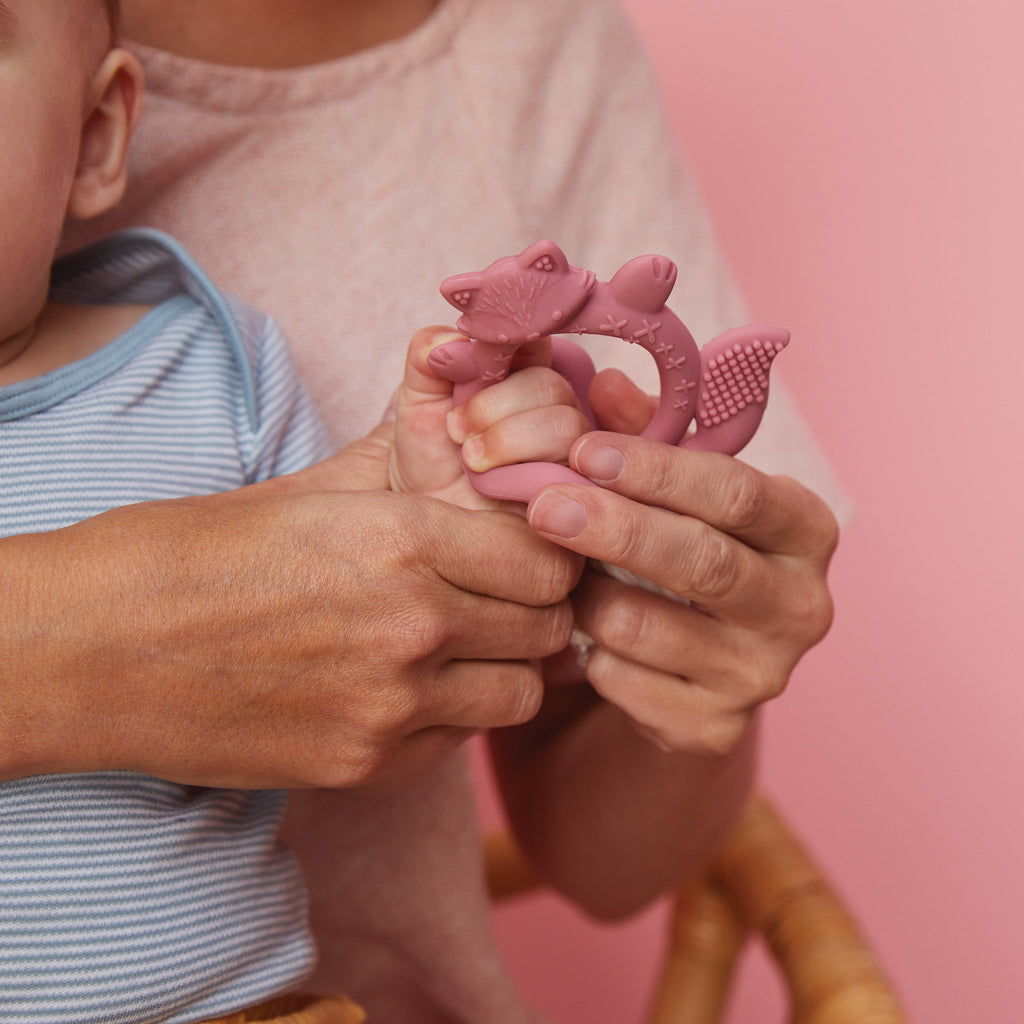 Wrist Teether - Blush - b.box for kids